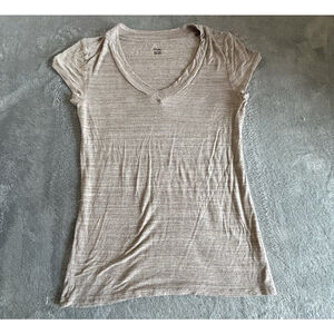 Masimo Supply Co. Women’s V-Neck T-Shirt size Medium Beige Heather Short Sleeve